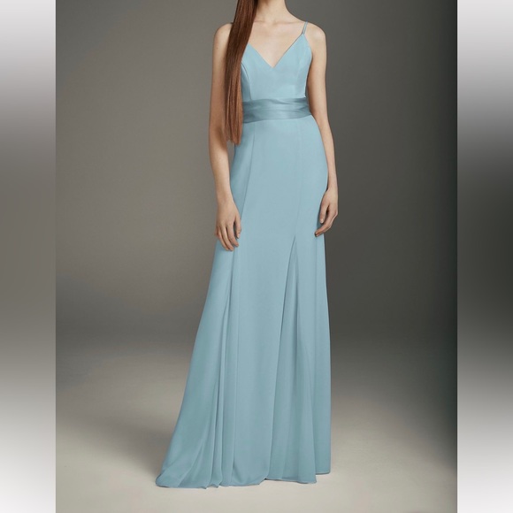 V Neck Mermaid Gown - Picture 1 of 3